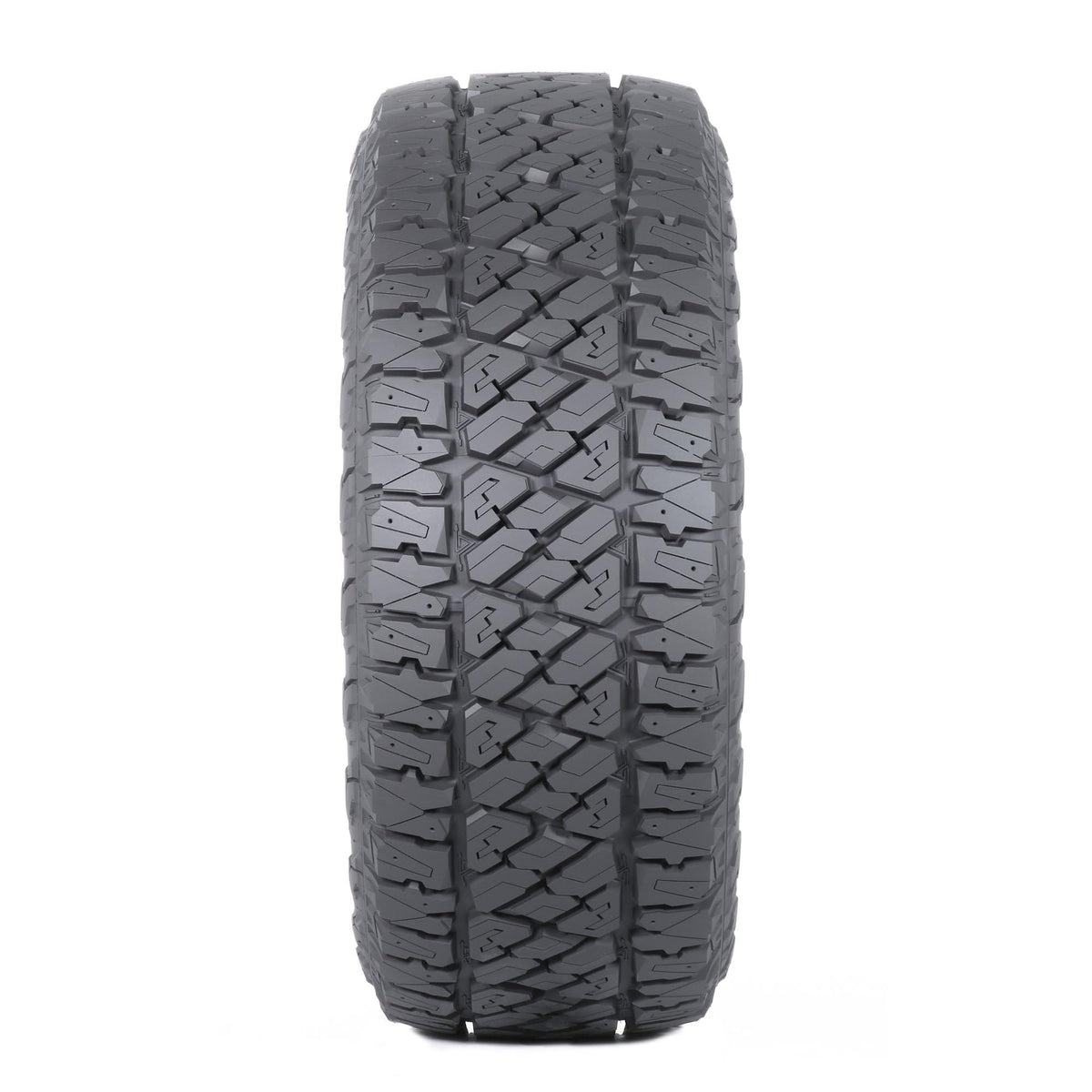 275/55R20XL 117T Light Truck & SUV Tire R831
