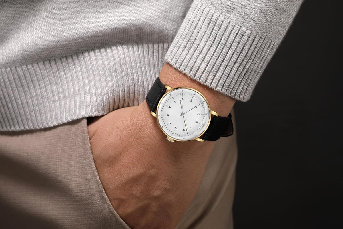 Vintage Mechanical Watch with Domed Glass and 40mm Case H868490